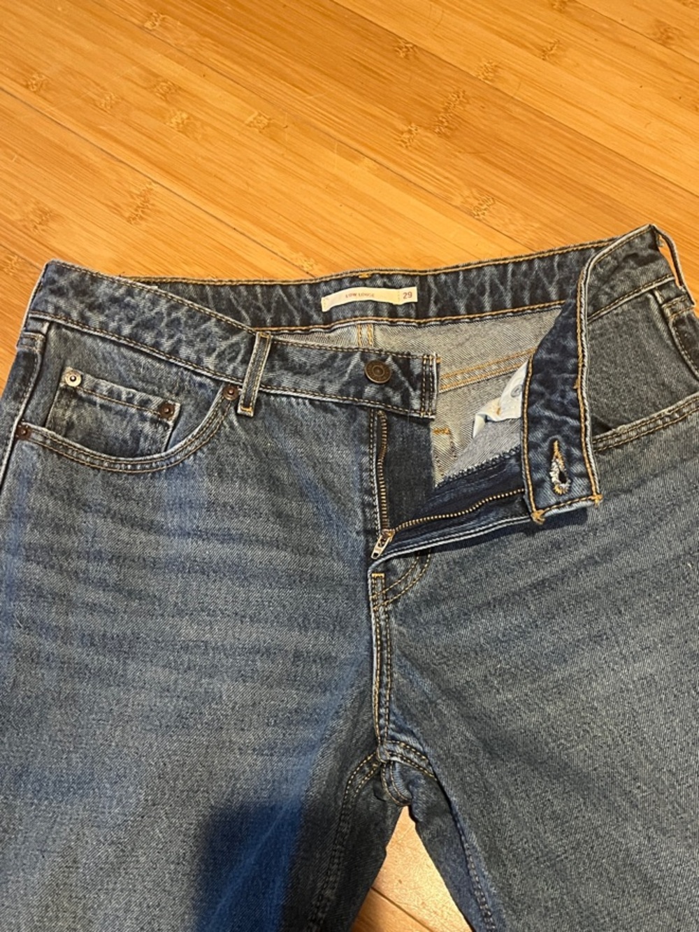Levi low loose Jeans - Picture 7 of 8